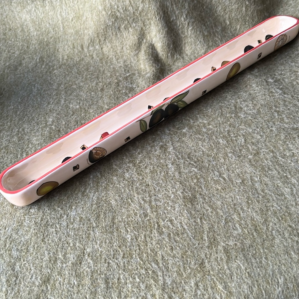 Olive Boat by Centrum Olives & Label Collection